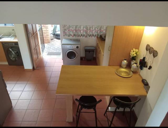 3 BEDROOM TOWNHOUSE FOR SALE IN HENNOPSPARK